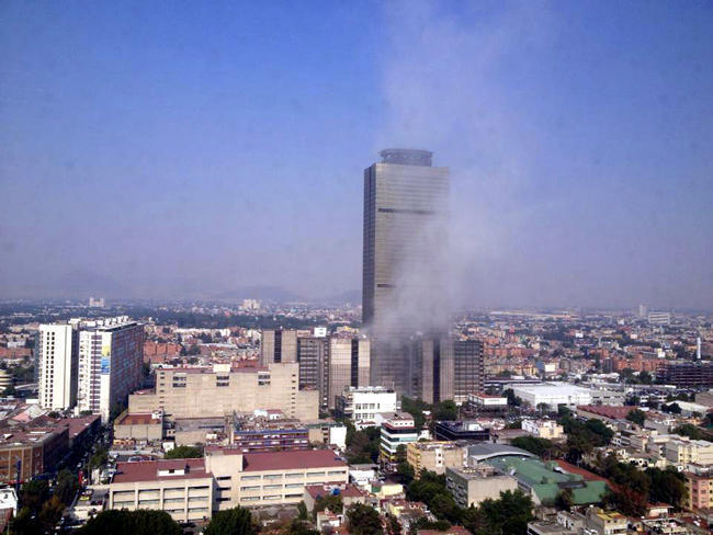 Confirma SEGOB varios lesionados tras explosión en Pemex  | Noticias MVS