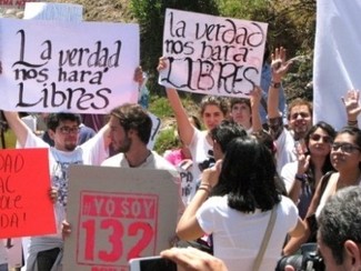 Realizan #Festival132 de manera pacífica en el Zócalo